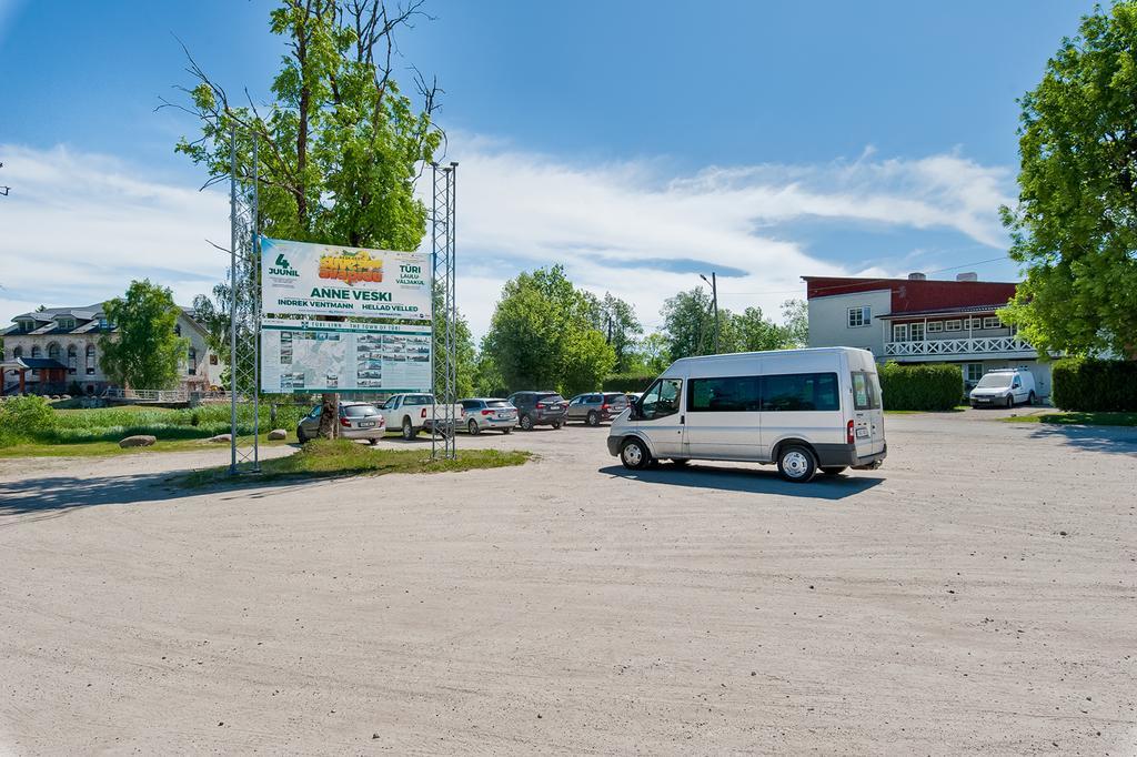 Veskisilla Hotel Türi Exterior foto